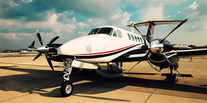 Ein kleines Flugzeug. Ein kleines Flugzeug.