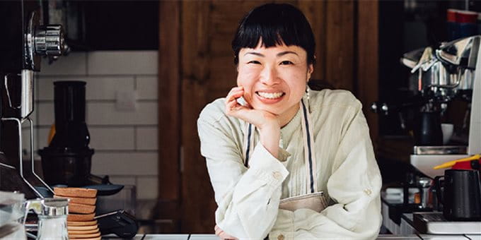 Frau im Café Frau im Café