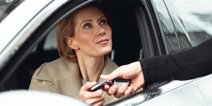 Frau im Auto Frau im Auto