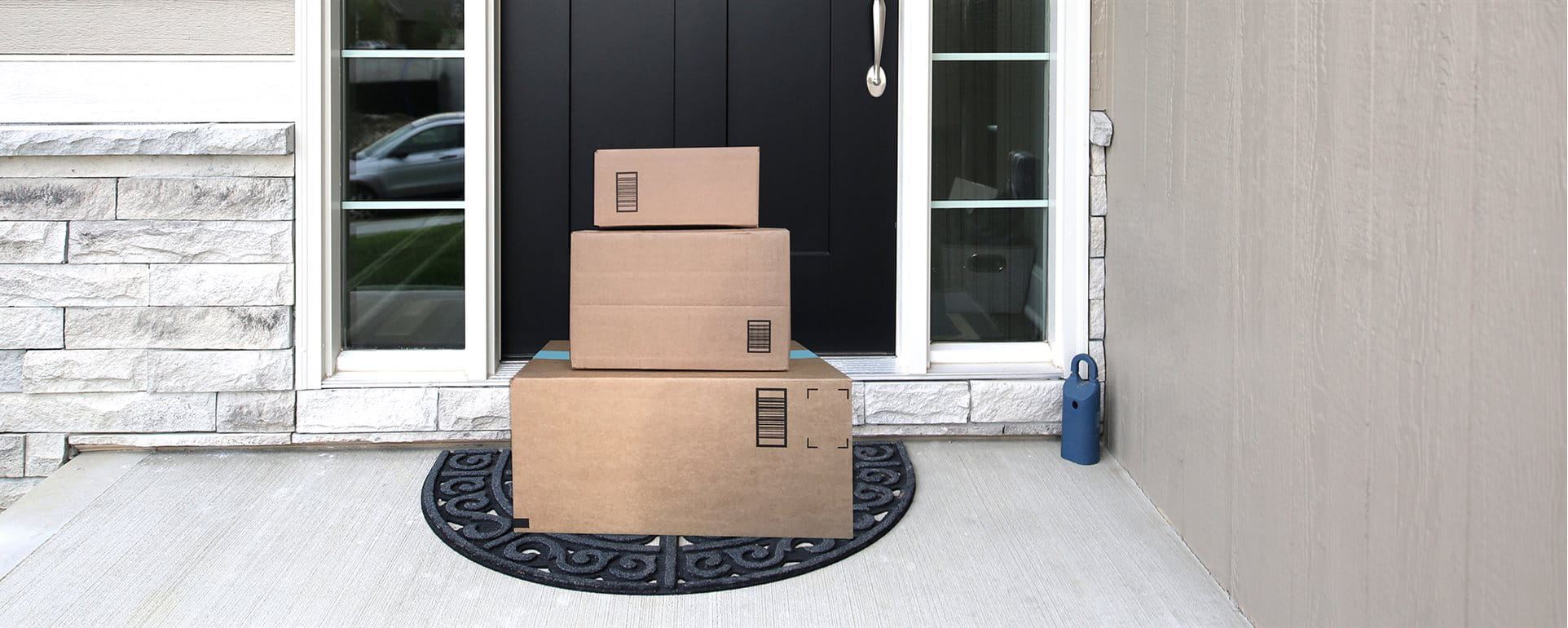 Paket vor Haustür Paket vor Haustür