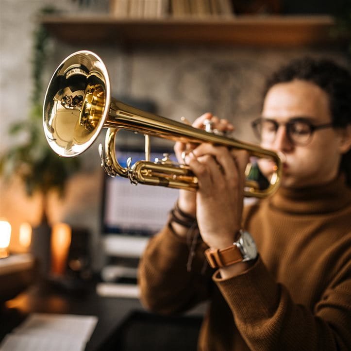 Instruments de musique sont des objets de valeur Instruments de musique sont des objets de valeur