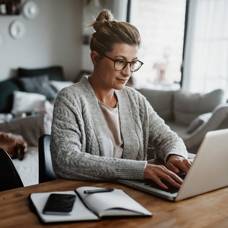 Woman in the home office Woman in the home office