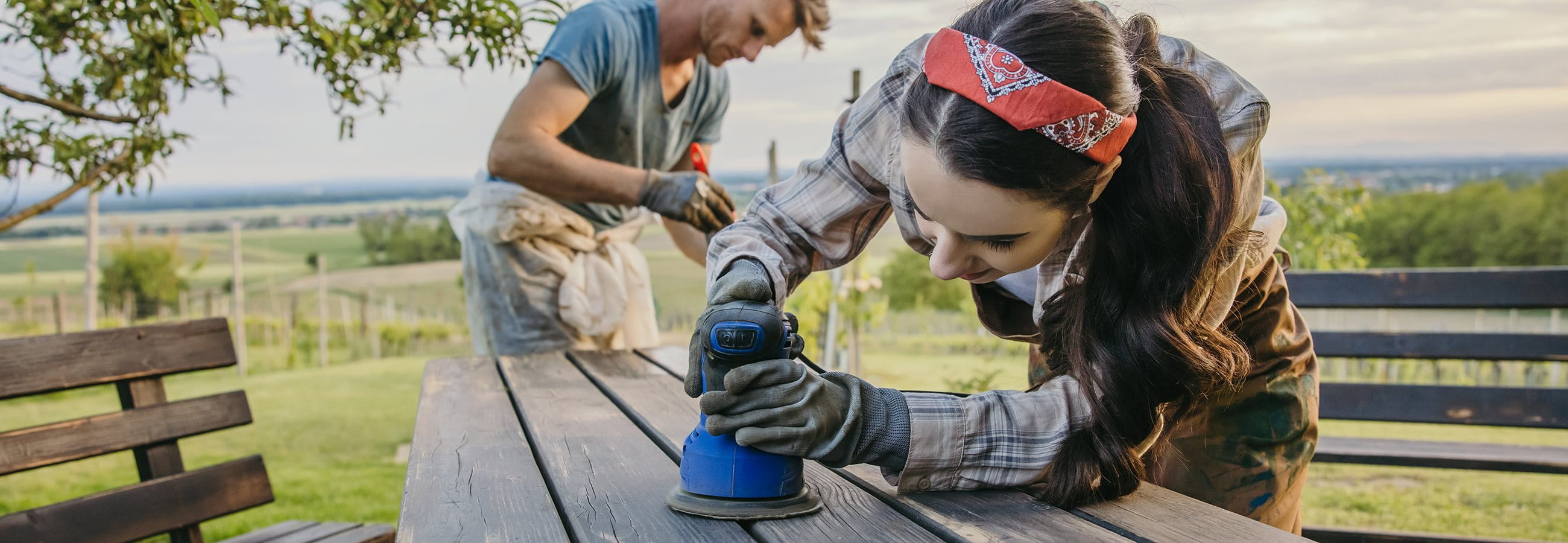 Woman grinds a table  Woman grinds a table
