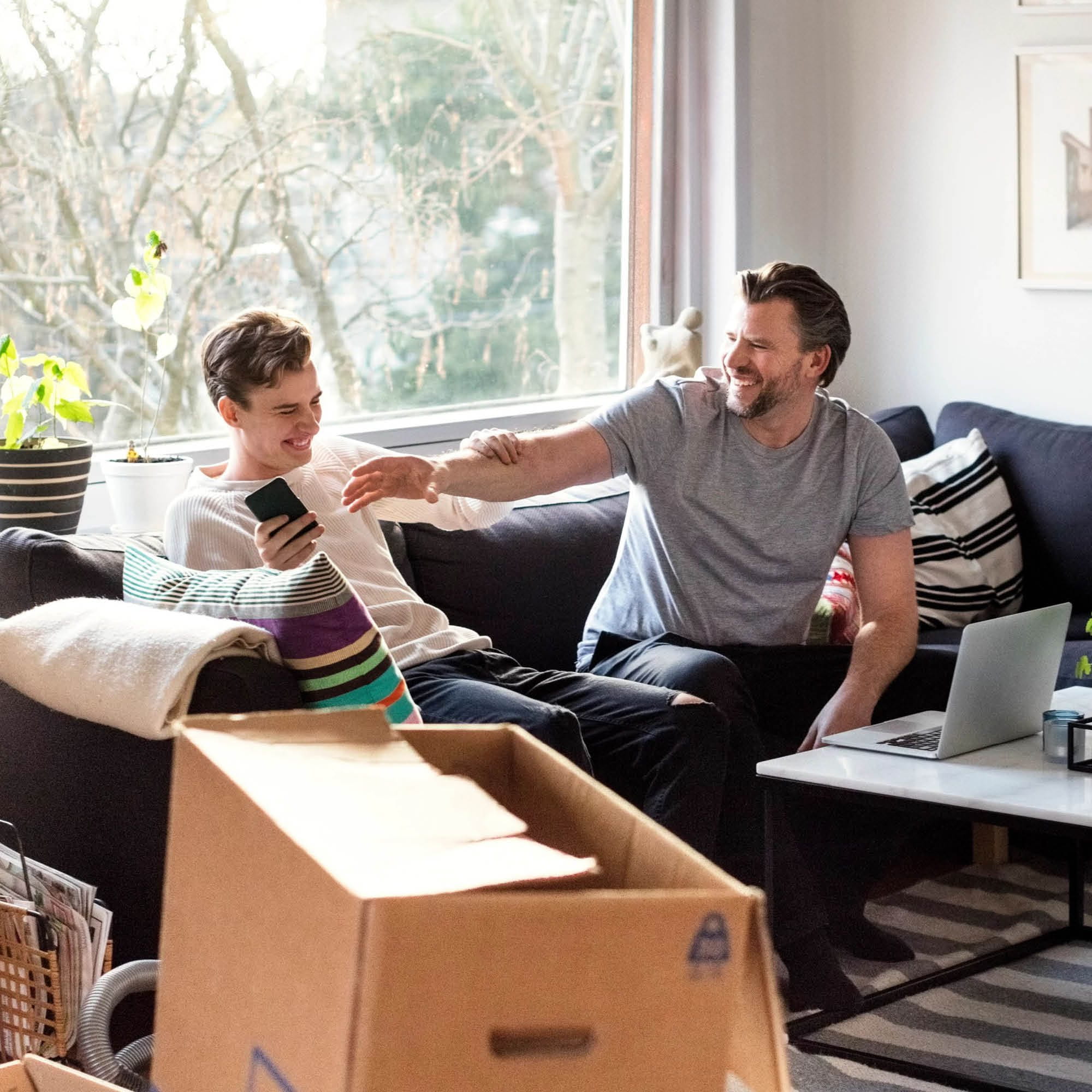 Une famille déménage Une famille déménage